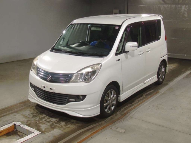 SUZUKI SOLIO 2012
