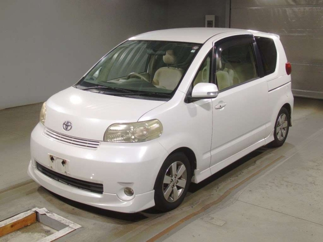 TOYOTA PORTE 2008