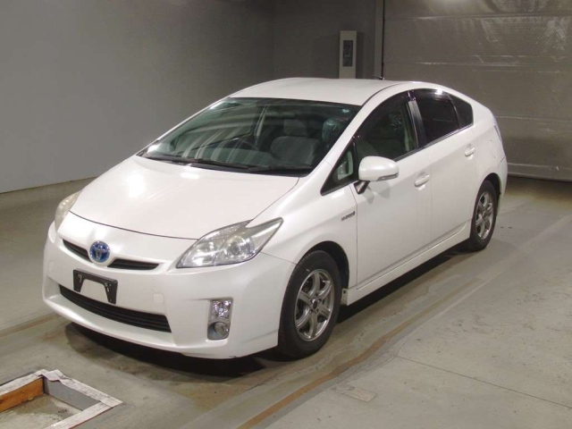 TOYOTA PRIUS 2011