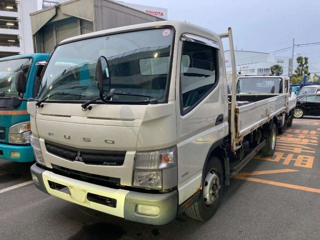 MITSUBISHI CANTER 2014