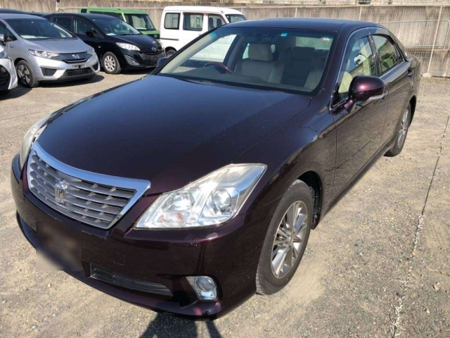 TOYOTA CROWN 2010