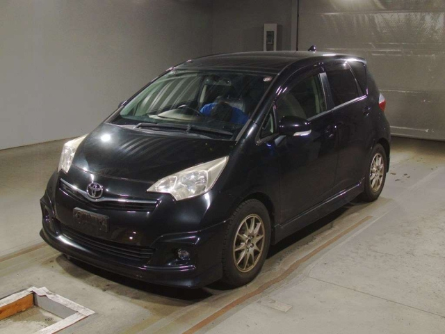 TOYOTA RACTIS 2012