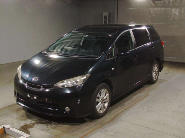 TOYOTA WISH 2012