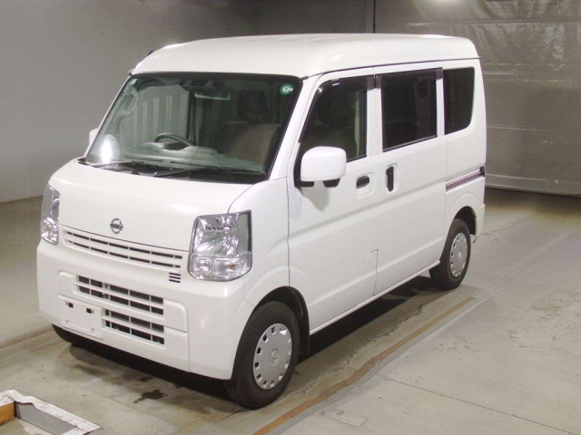 NISSAN CLIPPER VAN