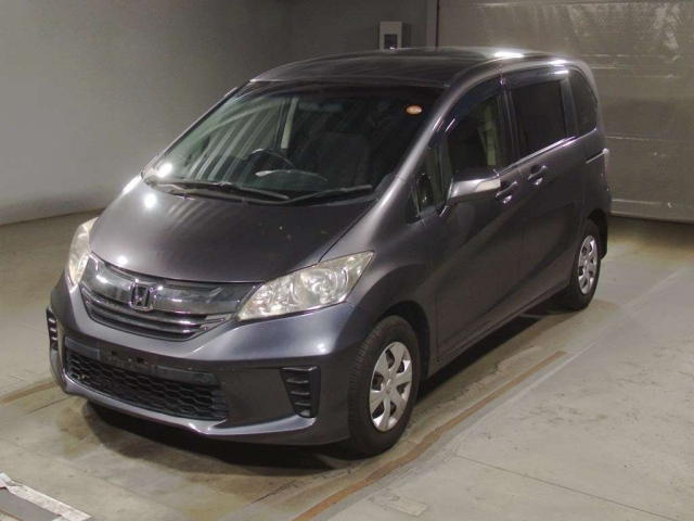 HONDA FREED 2015