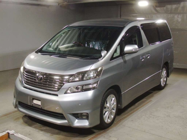 TOYOTA VELLFIRE 2010