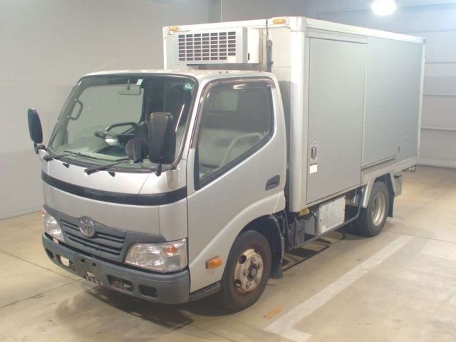 TOYOTA DYNA 2010