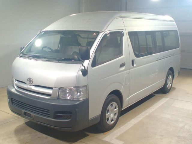TOYOTA HIACE VAN 2005