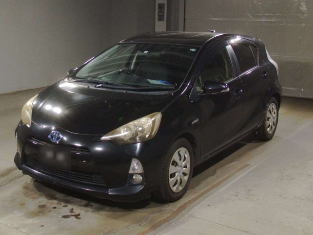 TOYOTA AQUA 2012