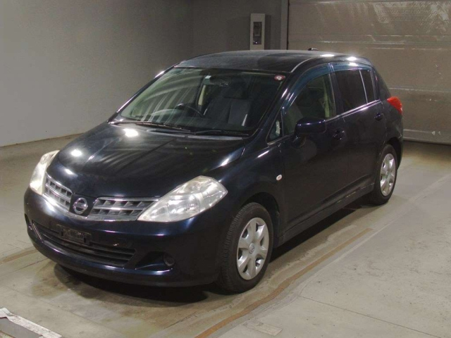 NISSAN TIIDA 2012