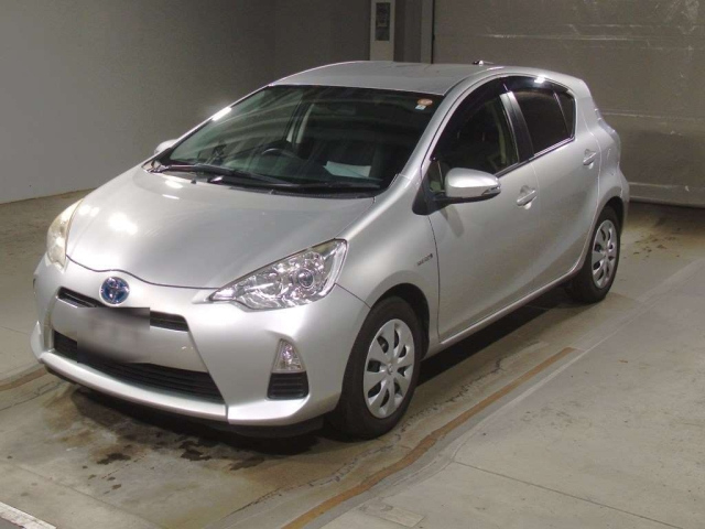 TOYOTA AQUA 2014
