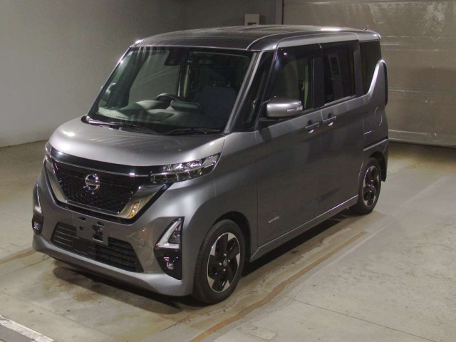 NISSAN ROOX 2021