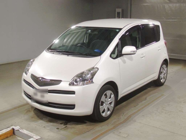 TOYOTA RACTIS 2010