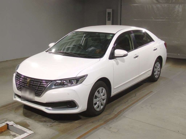 TOYOTA PREMIO 2019