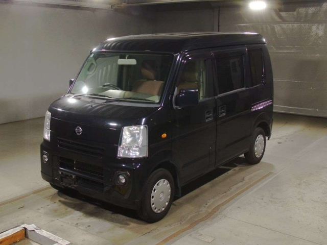 NISSAN CLIPPER VAN
