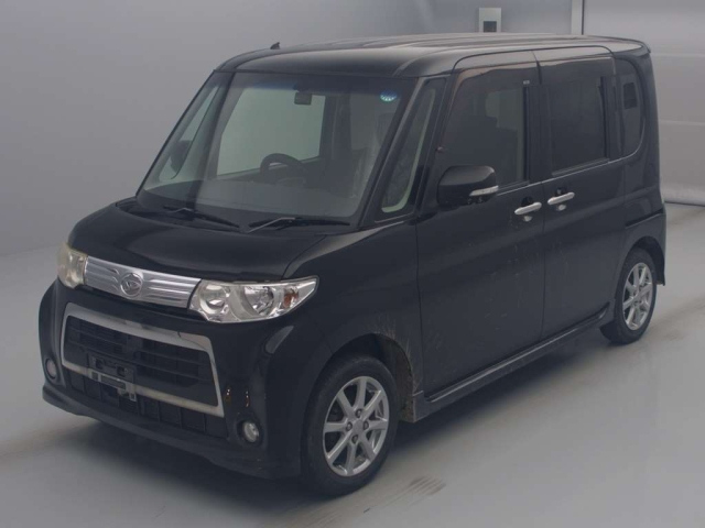 DAIHATSU TANTO 2011