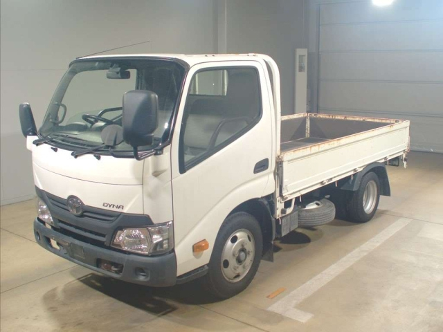 TOYOTA DYNA 2019