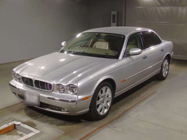 JAGUAR XJ SERIES