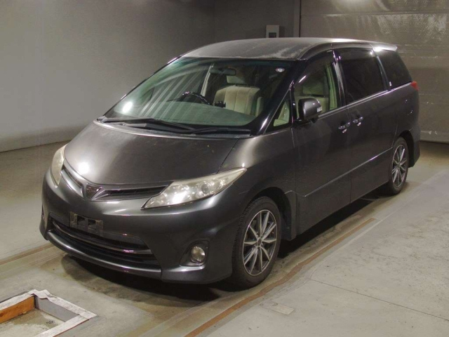TOYOTA ESTIMA 2010
