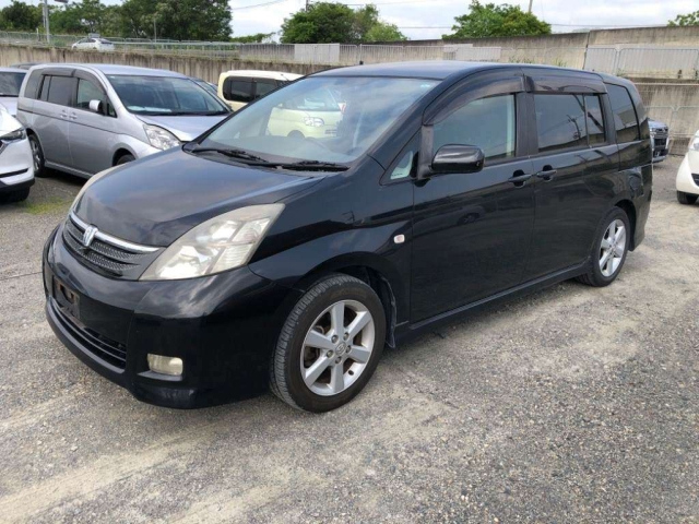 TOYOTA ISIS