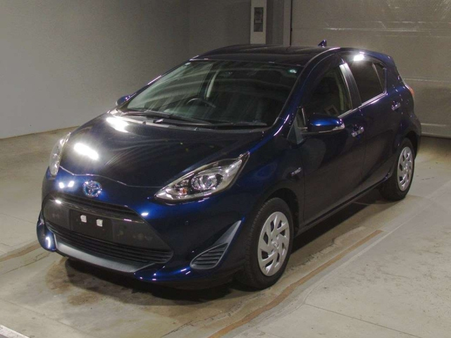 TOYOTA AQUA 2018