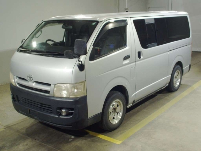 TOYOTA HIACE VAN 2005