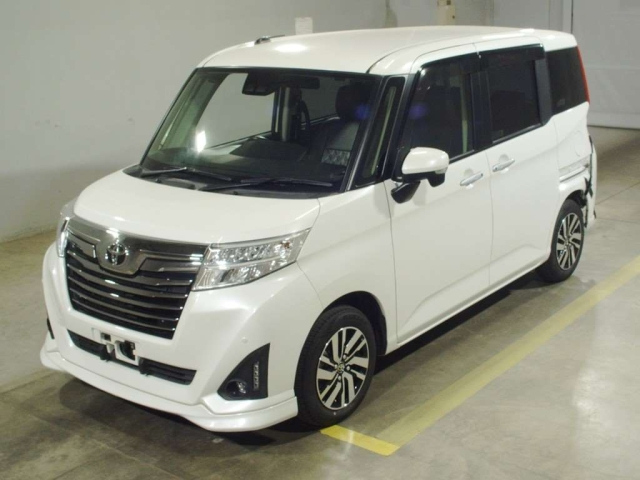 TOYOTA ROOMY 2019
