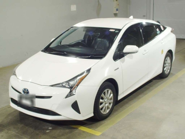 TOYOTA PRIUS 2017