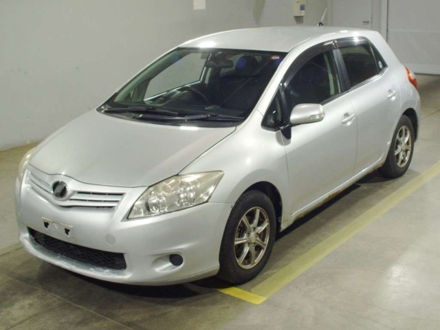 TOYOTA AURIS 2012