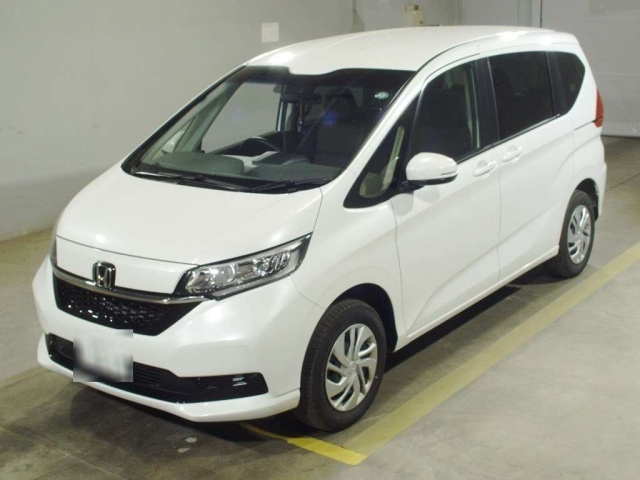 HONDA FREED 2024