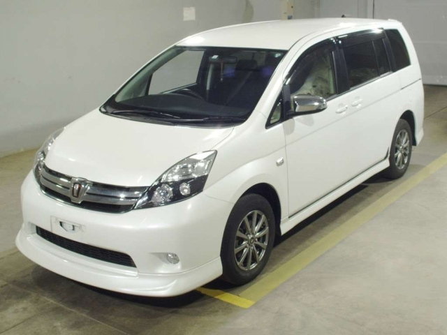 TOYOTA ISIS 2014