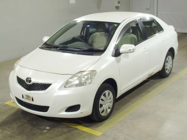 TOYOTA BELTA 2010
