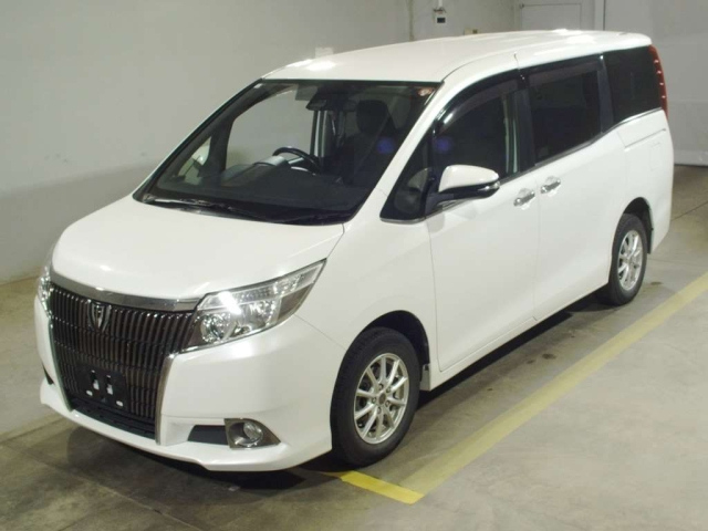 TOYOTA ESQUIRE 2016