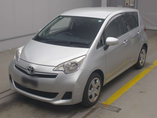 TOYOTA RACTIS 2010