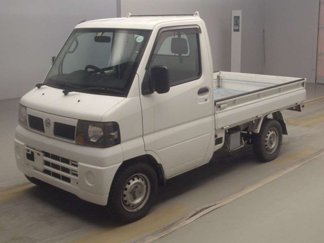 NISSAN CLIPPER TRUCK 2011