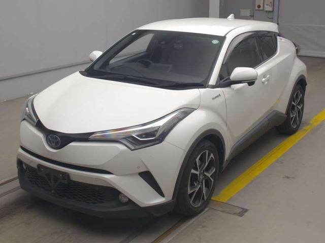 TOYOTA C-HR 2017