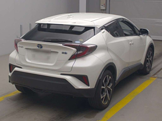 TOYOTA C-HR 2017