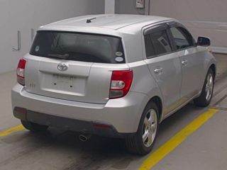 TOYOTA IST 2010