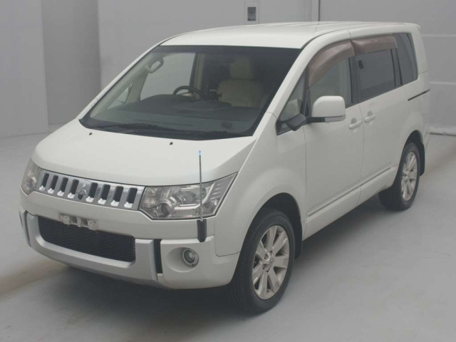 MITSUBISHI DELICA D5 2007