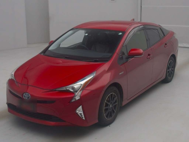 TOYOTA PRIUS 2016