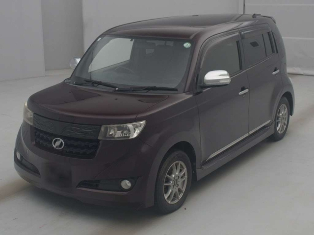TOYOTA BB 2012