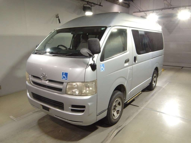 TOYOTA HIACE VAN 2006