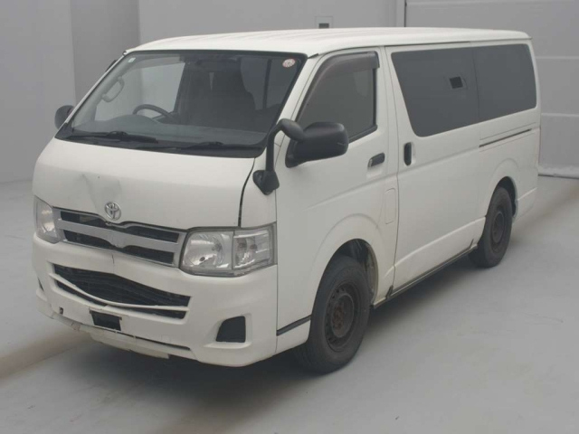 TOYOTA HIACE VAN 2012