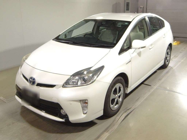 TOYOTA PRIUS 2013