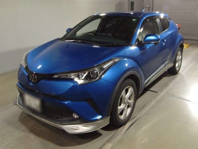 TOYOTA C-HR 2017