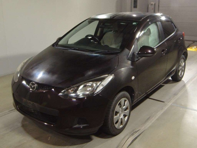 MAZDA DEMIO 2010