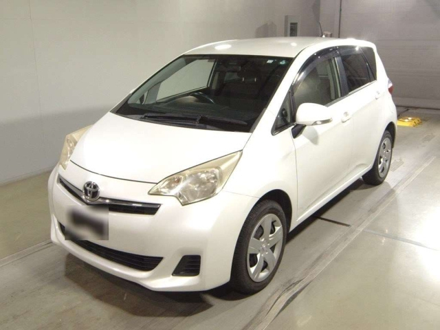 TOYOTA RACTIS 2010