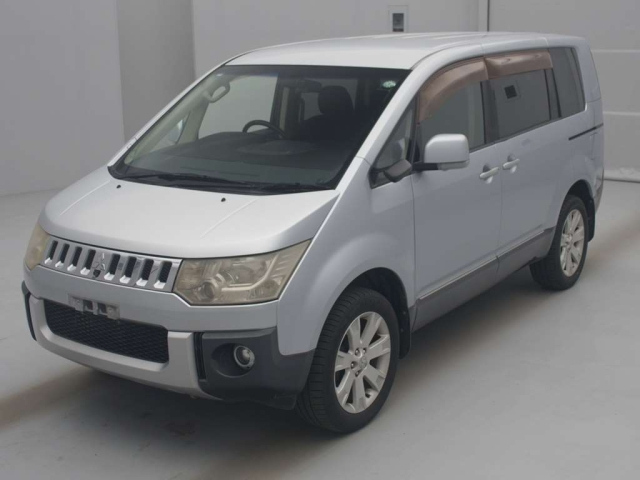 MITSUBISHI DELICA D5 2007