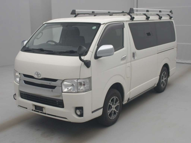 TOYOTA REGIUS ACE VAN