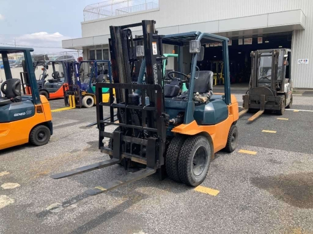 TOYOTA FORKLIFT 2005